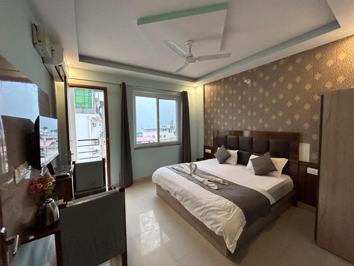 Hotel Kaanha Residency Inn By Shree Krishna Hospitality Risikés Kültér fotó