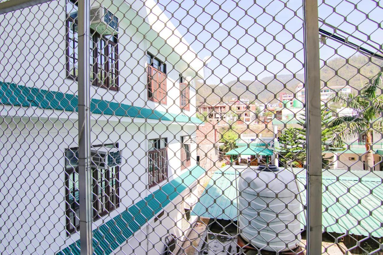 Hotel Kaanha Residency Inn By Shree Krishna Hospitality Risikés Kültér fotó