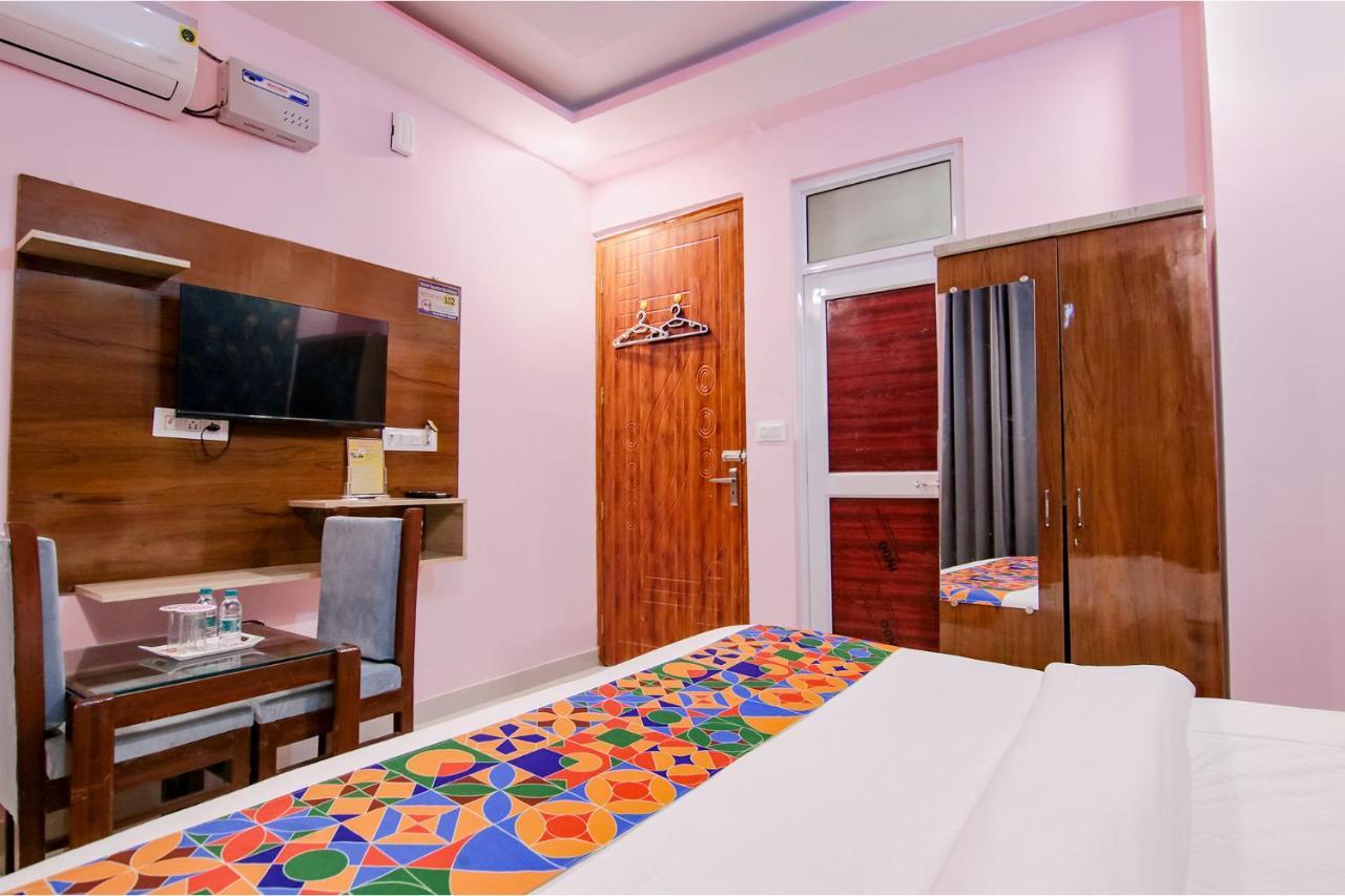 Hotel Kaanha Residency Inn By Shree Krishna Hospitality Risikés Kültér fotó